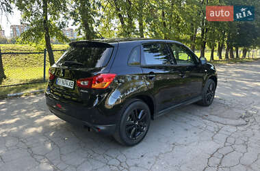 Внедорожник / Кроссовер Mitsubishi ASX 2015 в 