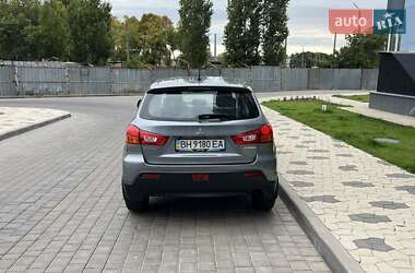 Внедорожник / Кроссовер Mitsubishi ASX 2012 в 