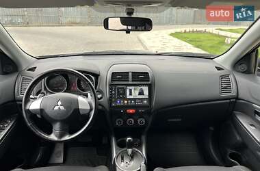 Внедорожник / Кроссовер Mitsubishi ASX 2012 в 