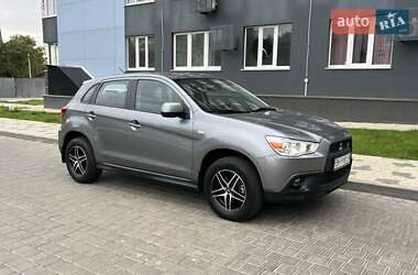 Внедорожник / Кроссовер Mitsubishi ASX 2012 в 