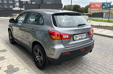 Внедорожник / Кроссовер Mitsubishi ASX 2012 в 