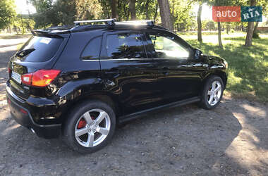 Внедорожник / Кроссовер Mitsubishi ASX 2010 в 