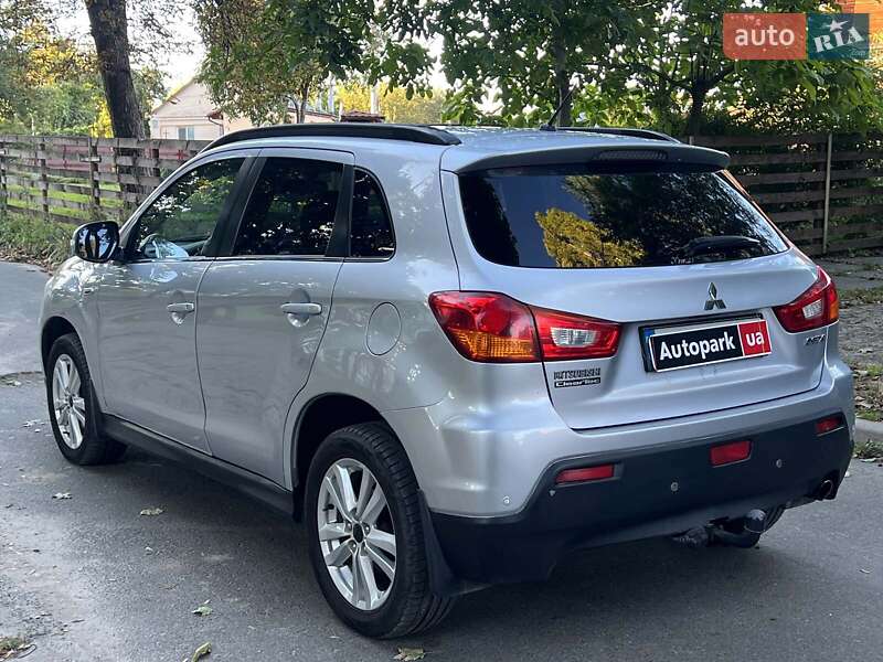 Позашляховик / Кросовер Mitsubishi ASX 2010 в Києві
