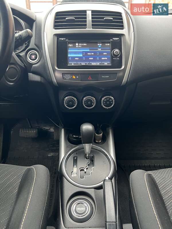 Внедорожник / Кроссовер Mitsubishi ASX 2013 в Харькове