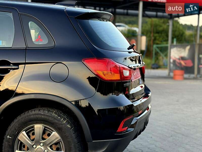 Внедорожник / Кроссовер Mitsubishi ASX 2018 в Львове