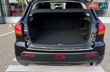 Внедорожник / Кроссовер Mitsubishi ASX 2012 в 