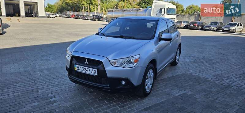 Внедорожник / Кроссовер Mitsubishi ASX 2011 в 