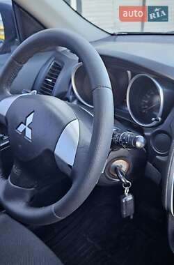 Внедорожник / Кроссовер Mitsubishi ASX 2011 в 