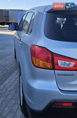 Внедорожник / Кроссовер Mitsubishi ASX 2011 в 