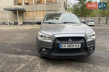 Внедорожник / Кроссовер Mitsubishi ASX 2012 в 