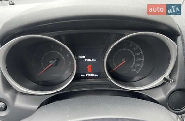Внедорожник / Кроссовер Mitsubishi ASX 2012 в 