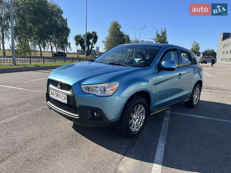 Внедорожник / Кроссовер Mitsubishi ASX 2011 в 
