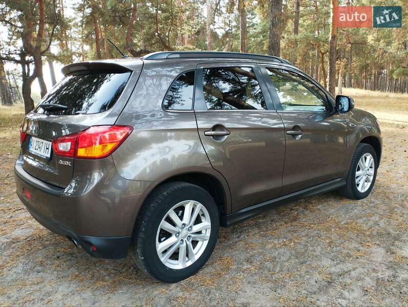 Внедорожник / Кроссовер Mitsubishi ASX 2014 в Ахтырке