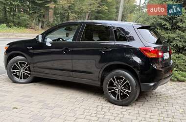 Внедорожник / Кроссовер Mitsubishi ASX 2014 в 