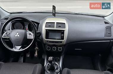 Внедорожник / Кроссовер Mitsubishi ASX 2014 в 