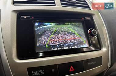 Внедорожник / Кроссовер Mitsubishi ASX 2014 в 