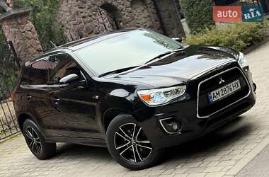 Внедорожник / Кроссовер Mitsubishi ASX 2014 в 