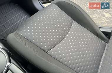 Внедорожник / Кроссовер Mitsubishi ASX 2011 в 