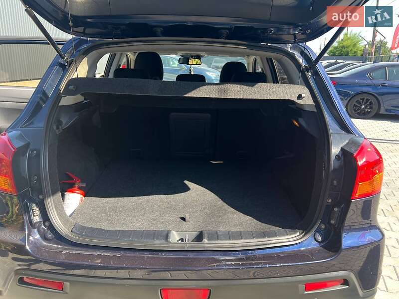 Внедорожник / Кроссовер Mitsubishi ASX 2012 в Черновцах