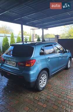 Внедорожник / Кроссовер Mitsubishi ASX 2010 в 