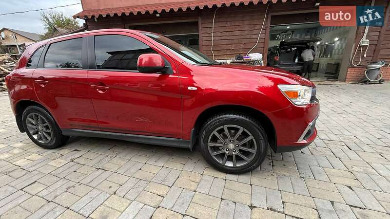 Внедорожник / Кроссовер Mitsubishi ASX 2013 в Ирпене
