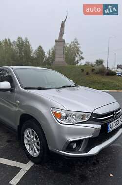 Позашляховик / Кросовер Mitsubishi ASX 2018 в Києві