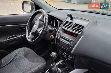 Внедорожник / Кроссовер Mitsubishi ASX 2012 в 