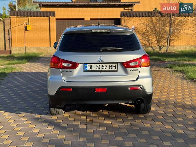 Внедорожник / Кроссовер Mitsubishi ASX 2010 в Николаеве