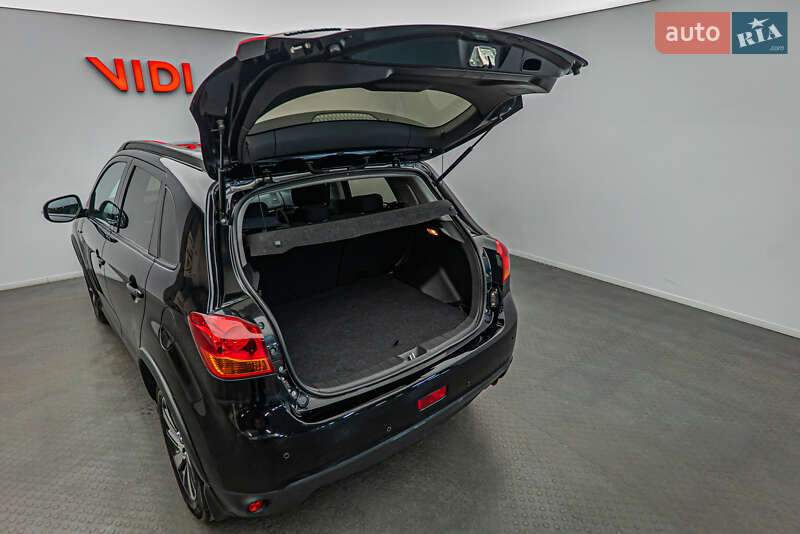 Внедорожник / Кроссовер Mitsubishi ASX 2017 в Киеве