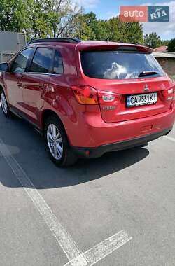 Позашляховик / Кросовер Mitsubishi ASX 2013 в 
