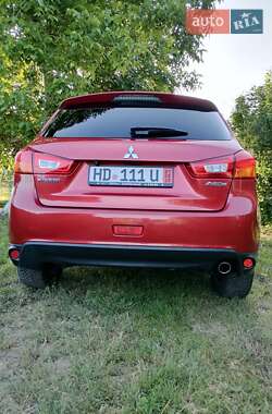 Позашляховик / Кросовер Mitsubishi ASX 2013 в 