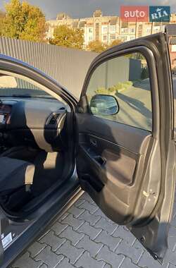 Внедорожник / Кроссовер Mitsubishi ASX 2015 в 