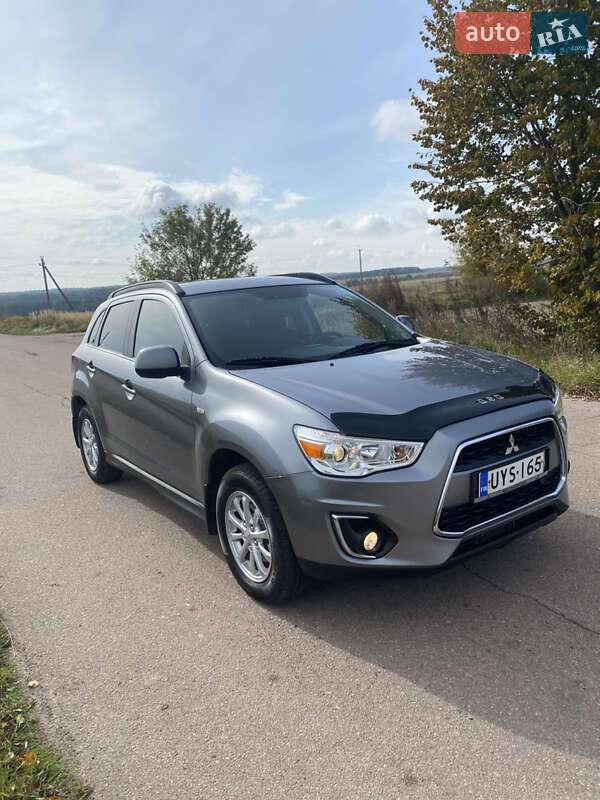 Позашляховик / Кросовер Mitsubishi ASX 2014 в  фото Позашляховик / Кросовер Mitsubishi ASX 2014 в