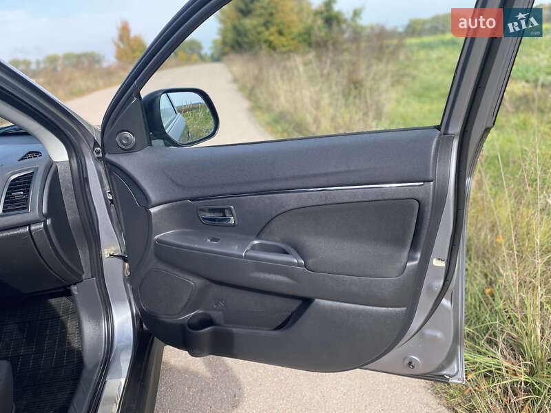 Внедорожник / Кроссовер Mitsubishi ASX 2014 в Житомире