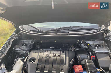 Позашляховик / Кросовер Mitsubishi ASX 2014 в  фото 28 Позашляховик / Кросовер Mitsubishi ASX 2014 в