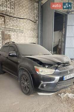 Позашляховик / Кросовер Mitsubishi ASX 2016 в 