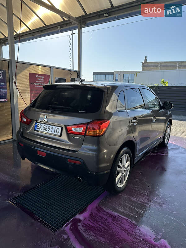 Внедорожник / Кроссовер Mitsubishi ASX 2011 в Ровно фото 4 Внедорожник / Кроссовер Mitsubishi ASX 2011 в Ровно