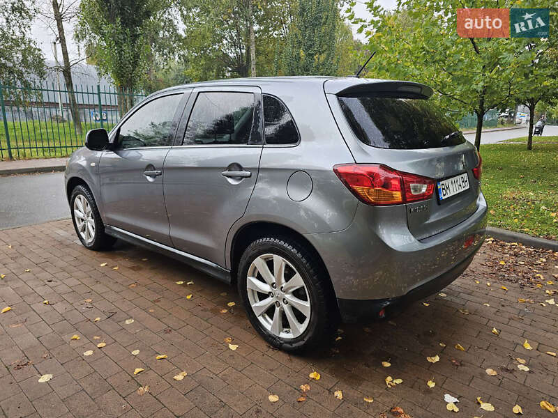 Позашляховик / Кросовер Mitsubishi ASX 2012 в Києві
