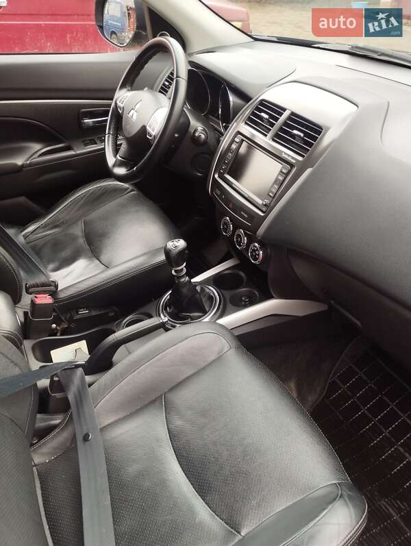 Внедорожник / Кроссовер Mitsubishi ASX 2011 в Костополе фото 13 Внедорожник / Кроссовер Mitsubishi ASX 2011 в Костополе