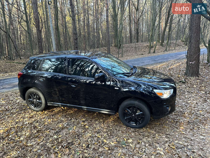 Позашляховик / Кросовер Mitsubishi ASX 2015 в Житомирі