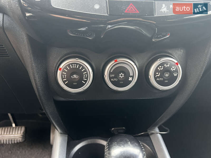 Позашляховик / Кросовер Mitsubishi ASX 2010 в Києві фото 8 Позашляховик / Кросовер Mitsubishi ASX 2010 в Києві