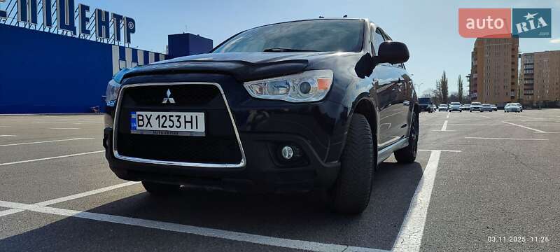 Внедорожник / Кроссовер Mitsubishi ASX 2012 в Каменец-Подольском