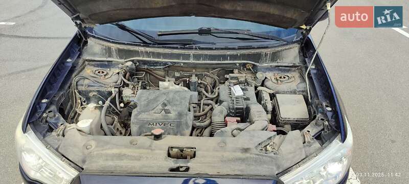 Внедорожник / Кроссовер Mitsubishi ASX 2012 в Каменец-Подольском