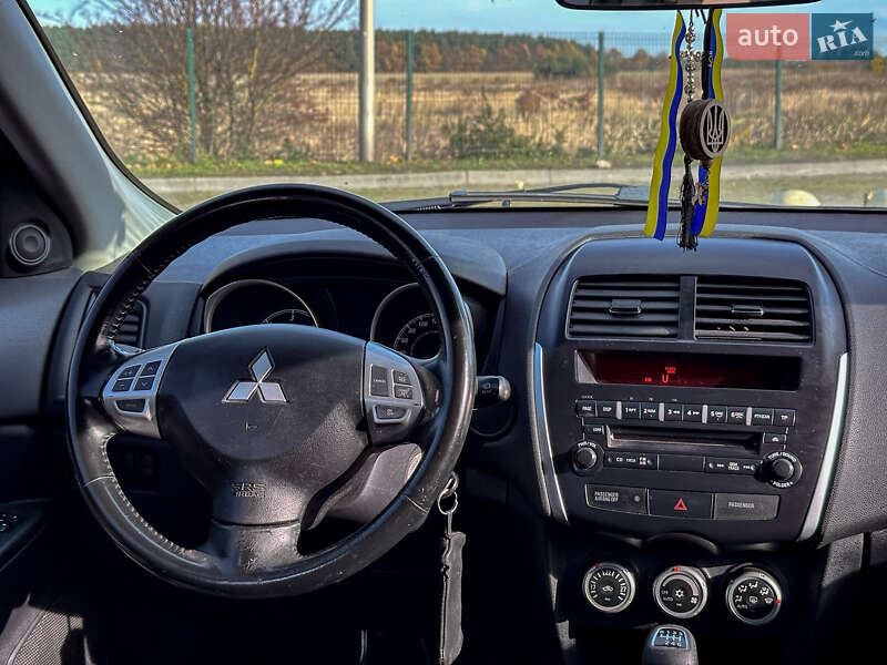 Позашляховик / Кросовер Mitsubishi ASX 2011 в Радивиліві фото 75 Позашляховик / Кросовер Mitsubishi ASX 2011 в Радивиліві