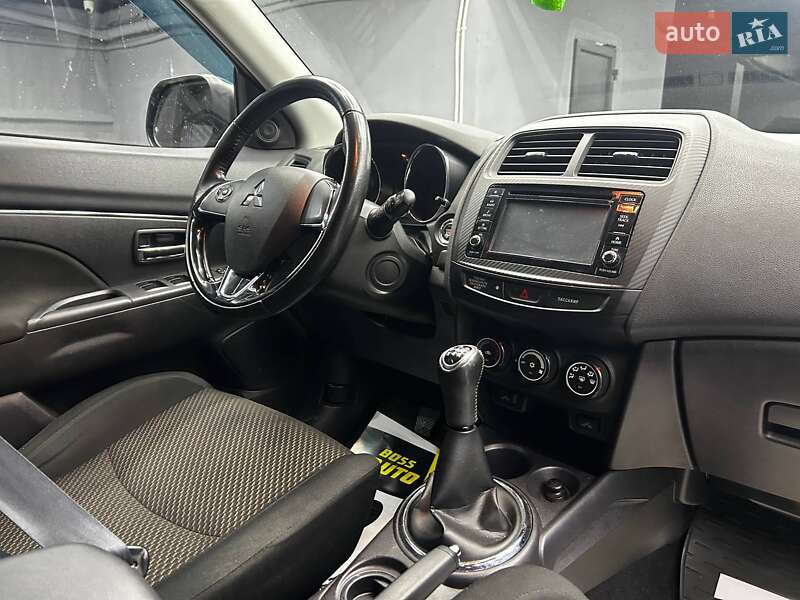 Внедорожник / Кроссовер Mitsubishi ASX 2017 в Черновцах