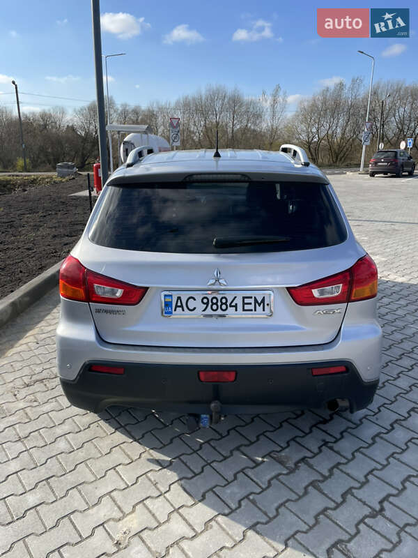 Позашляховик / Кросовер Mitsubishi ASX 2010 в Турійську
