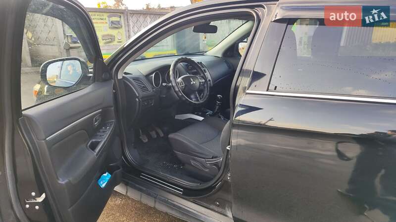 Внедорожник / Кроссовер Mitsubishi ASX 2010 в Ахтырке