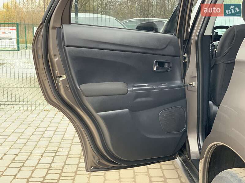 Позашляховик / Кросовер Mitsubishi ASX 2011 в Бердичеві фото 26 Позашляховик / Кросовер Mitsubishi ASX 2011 в Бердичеві