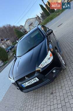 Внедорожник / Кроссовер Mitsubishi ASX 2012 в Винниках