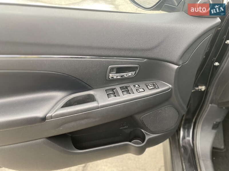 Позашляховик / Кросовер Mitsubishi ASX 2014 в Новоархангельську